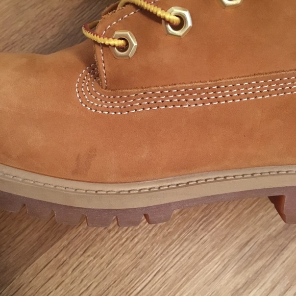 Youth/Juniors 6 in. Timberland Boots - Picture 6 of 8